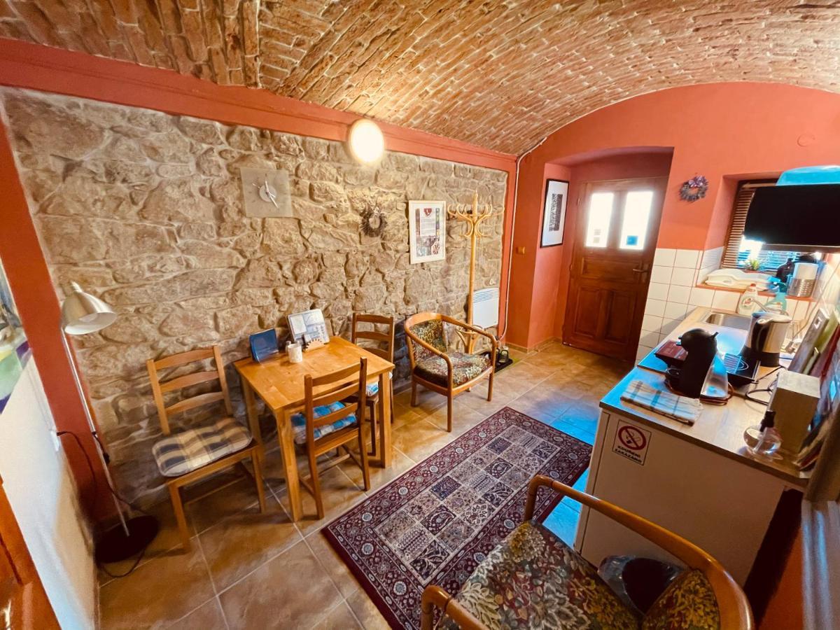 Apartmány U kapličky Kamyk nad Vltavou Exterior foto