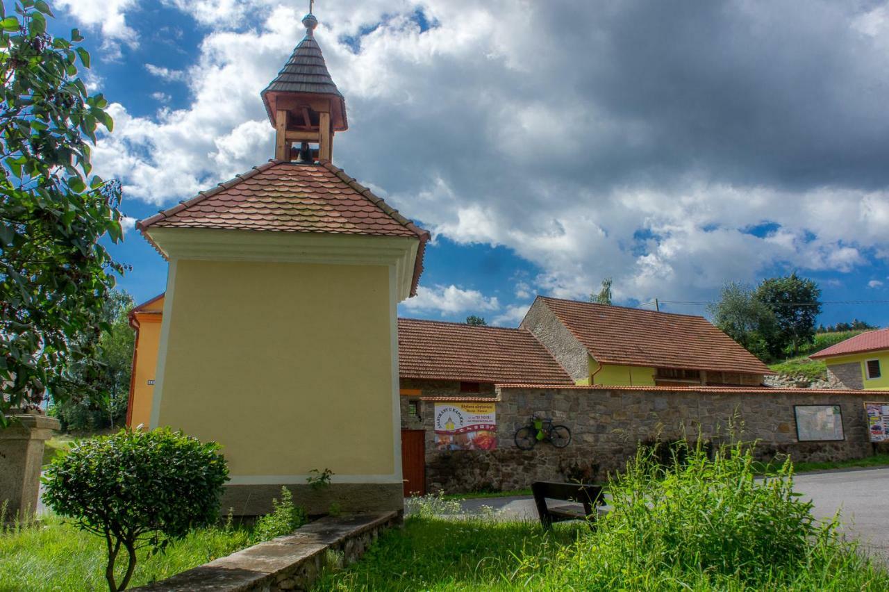 Apartmány U kapličky Kamyk nad Vltavou Exterior foto